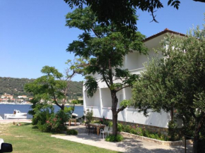 Apt Coastal home - 10 m from sea